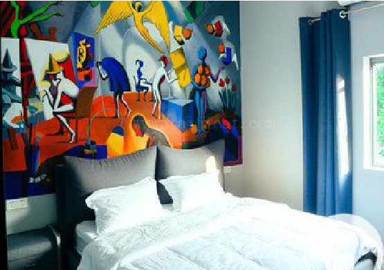 兴国对于酒店的墙体彩绘而言更注重哪些方面？