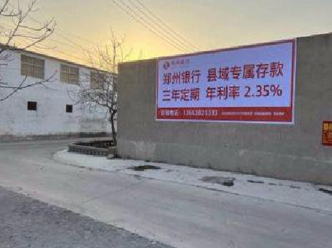 兴国喷绘广告持久的的几大要素。